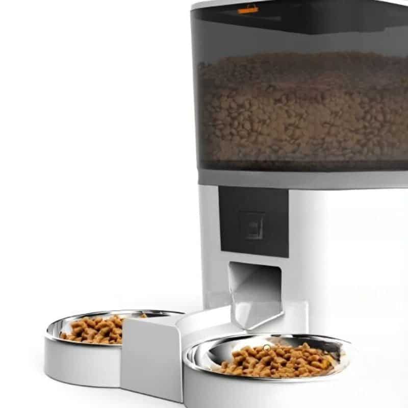 Distributeur automatique avec caméra HD pratique et durable