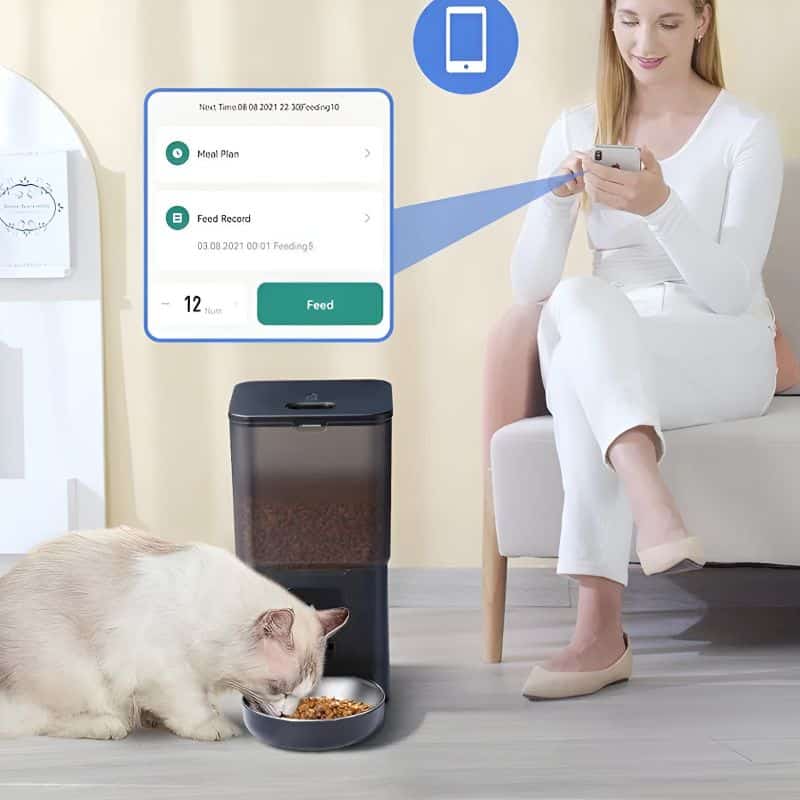 Distributeur automatique de croquettes avec application mobile facile à utiliser