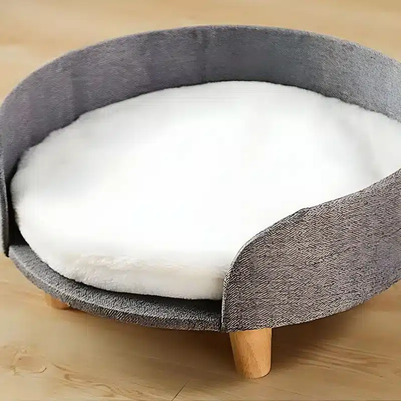 Lit pour chat sur pied